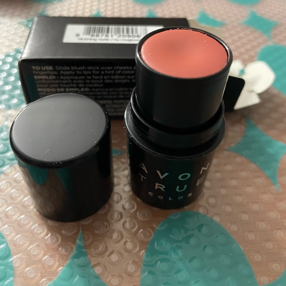 BNIB. Avon True Color- Be Blushed Cheek Color. $13